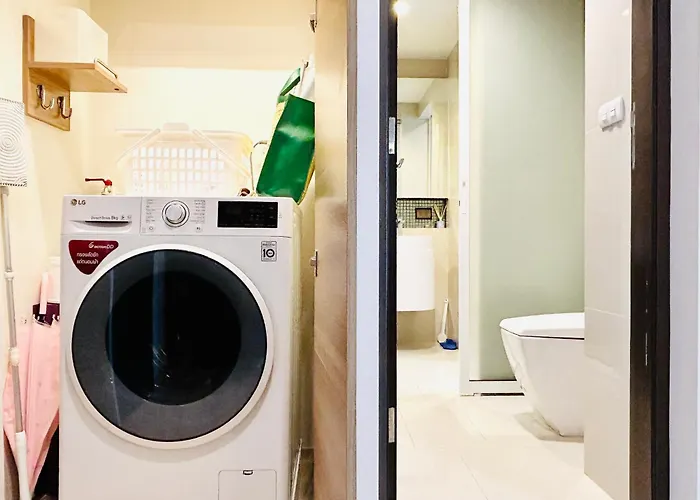 Lovely One Bedroom Sathorn Apartment Bangkok