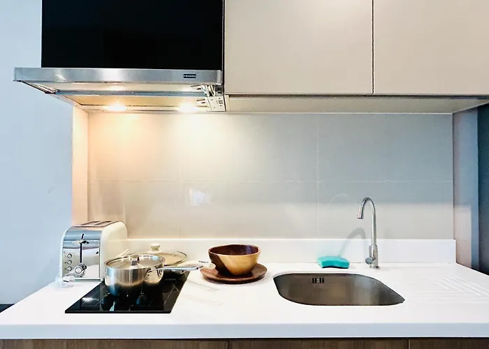 Lovely One Bedroom Sathorn Apartment