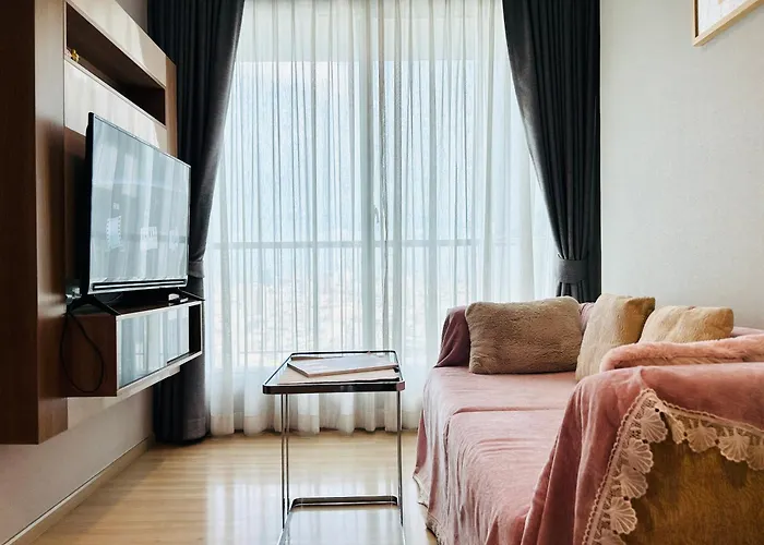 Lovely One Bedroom Sathorn *
